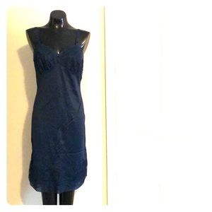 Vintage navy slip